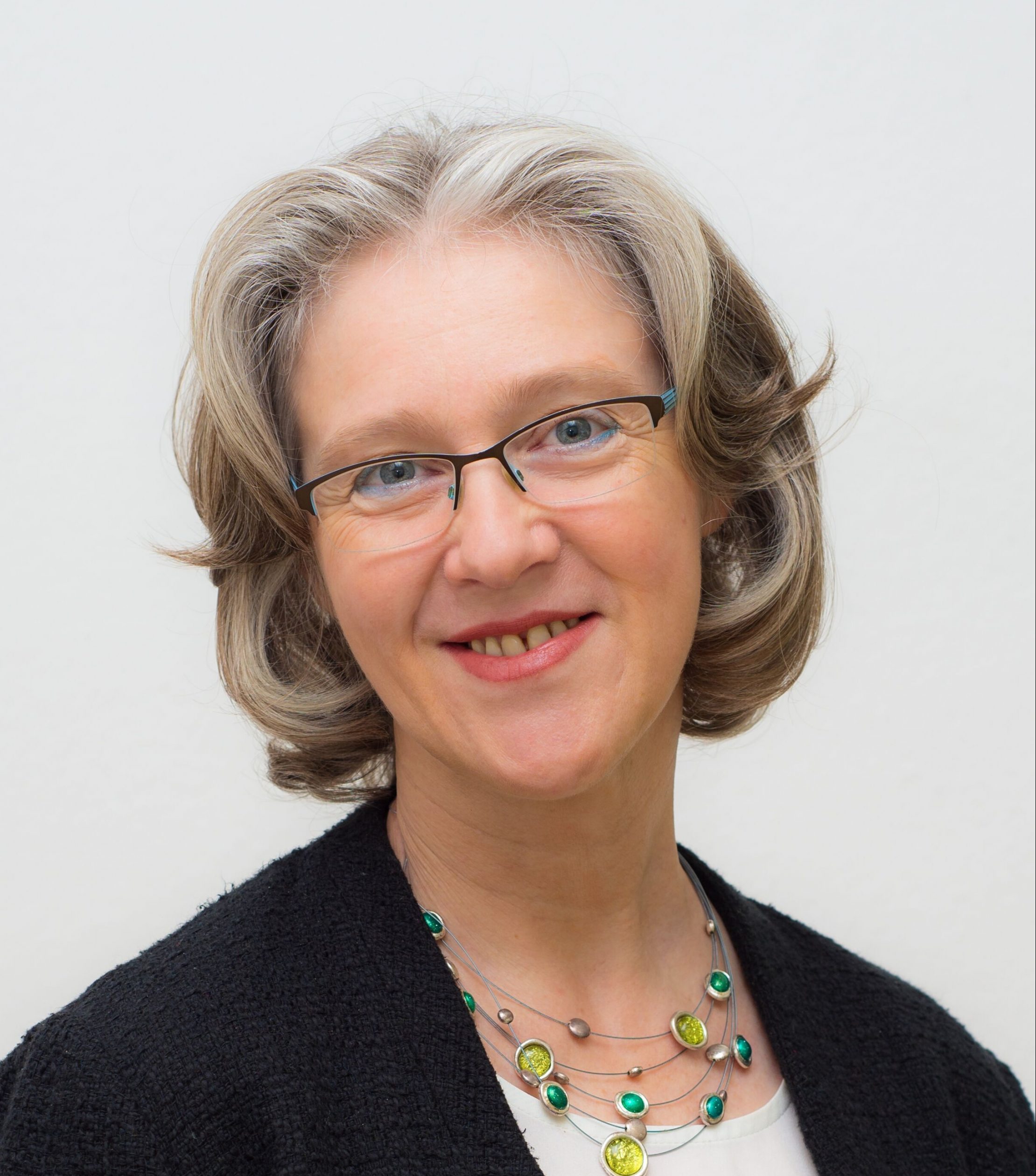 Dr. Cleo Becker